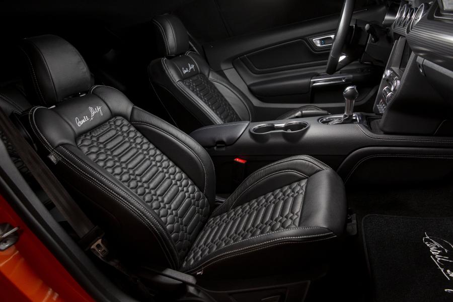Интерьер Shelby Super Snake Carroll Shelby Signature Series 2020 года  (фото 40 из 44)